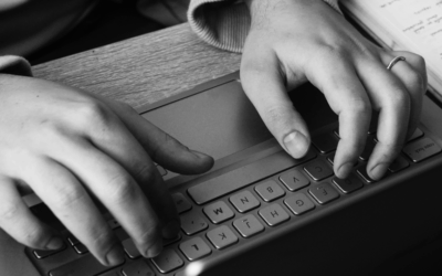 Lukas Neweling | Marketing in der Krise: Wie du mit wenig Budget trotzdem sichtbar bleibst
